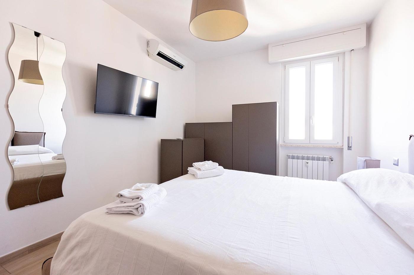 Ion Apartment Rom